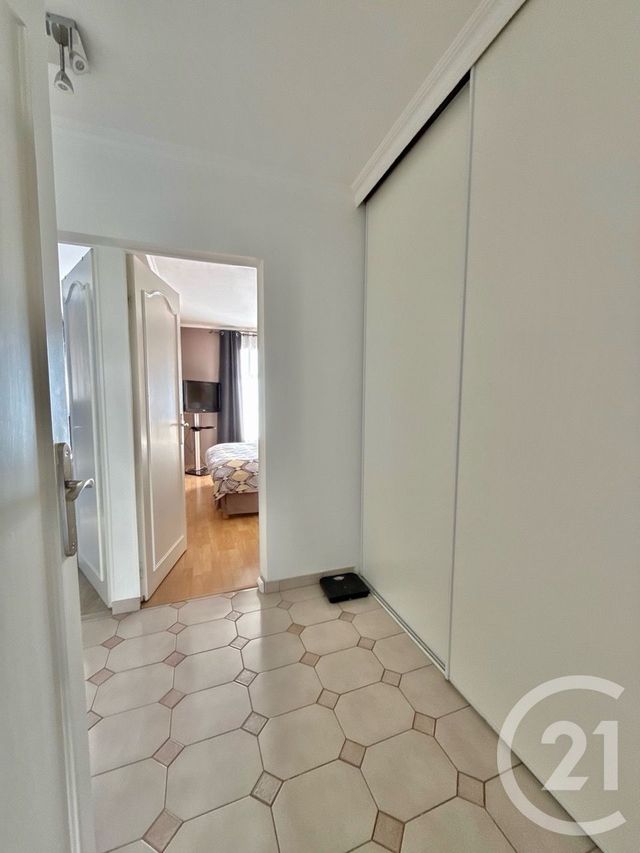 Appartement F3 à vendre - 3 pièces - 70,25 m2 - Livry Gargan - 93 - ILE-DE-FRANCE