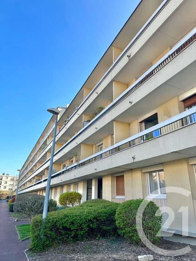 Appartement F3 à vendre - 3 pièces - 70,25 m2 - Livry Gargan - 93 - ILE-DE-FRANCE