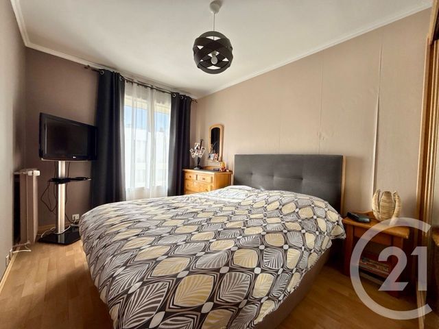 Appartement F3 à vendre - 3 pièces - 70,25 m2 - Livry Gargan - 93 - ILE-DE-FRANCE