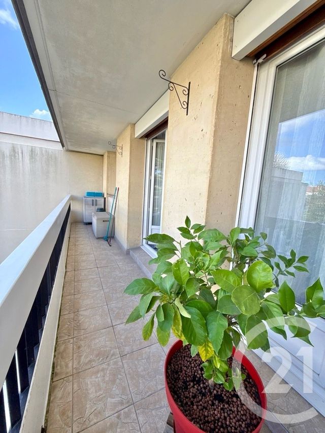 Appartement F3 à vendre - 3 pièces - 70,25 m2 - Livry Gargan - 93 - ILE-DE-FRANCE