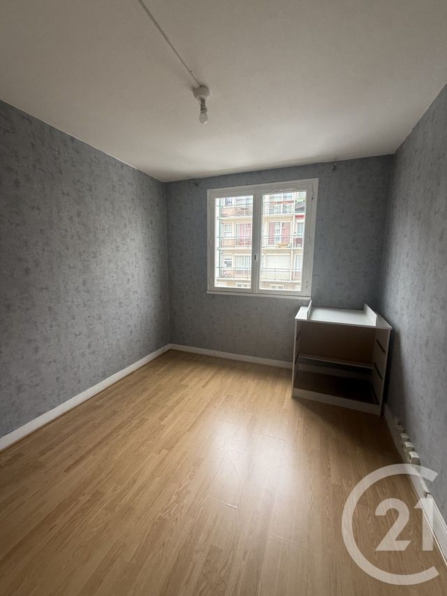 Appartement F3 à louer - 3 pièces - 52,03 m2 - Livry Gargan - 93 - ILE-DE-FRANCE