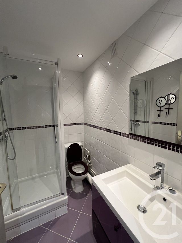 Appartement F2 à louer - 2 pièces - 38,40 m2 - Livry Gargan - 93 - ILE-DE-FRANCE