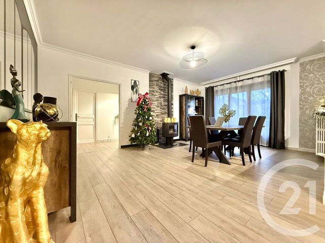 Maison à vendre - 8 pièces - 209 m2 - Livry Gargan - 93 - ILE-DE-FRANCE