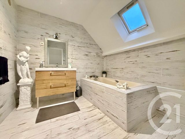 Maison à vendre - 8 pièces - 209 m2 - Livry Gargan - 93 - ILE-DE-FRANCE