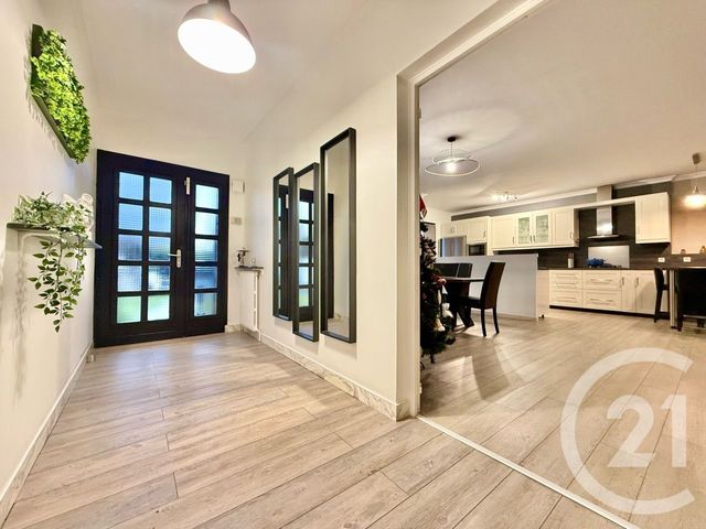 Maison à vendre - 8 pièces - 209 m2 - Livry Gargan - 93 - ILE-DE-FRANCE