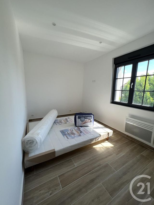 Appartement F3 à louer - 3 pièces - 74,35 m2 - Montfermeil - 93 - ILE-DE-FRANCE