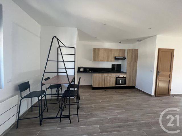 Appartement F3 à louer - 3 pièces - 74,35 m2 - Montfermeil - 93 - ILE-DE-FRANCE