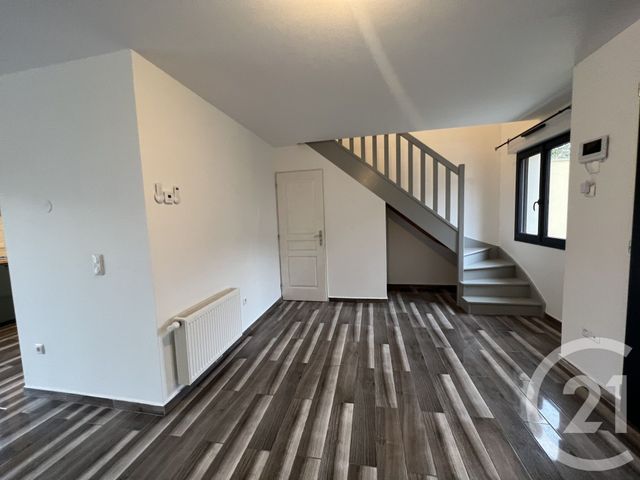 Maison &agrave; louer - 6 pi&egrave;ces - 101,27 m2 - Coubron - 93 - ILE-DE-FRANCE