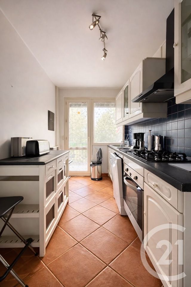 Appartement F3 &agrave; vendre - 3 pi&egrave;ces - 60,03 m2 - Livry Gargan - 93 - ILE-DE-FRANCE