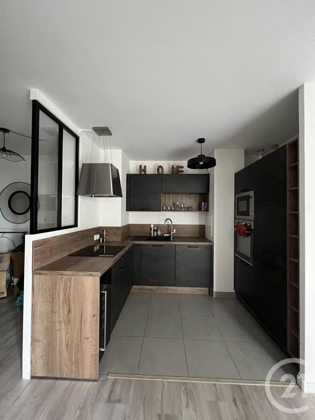 Appartement F3 &agrave; louer - 3 pi&egrave;ces - 62,78 m2 - Chelles - 77 - ILE-DE-FRANCE