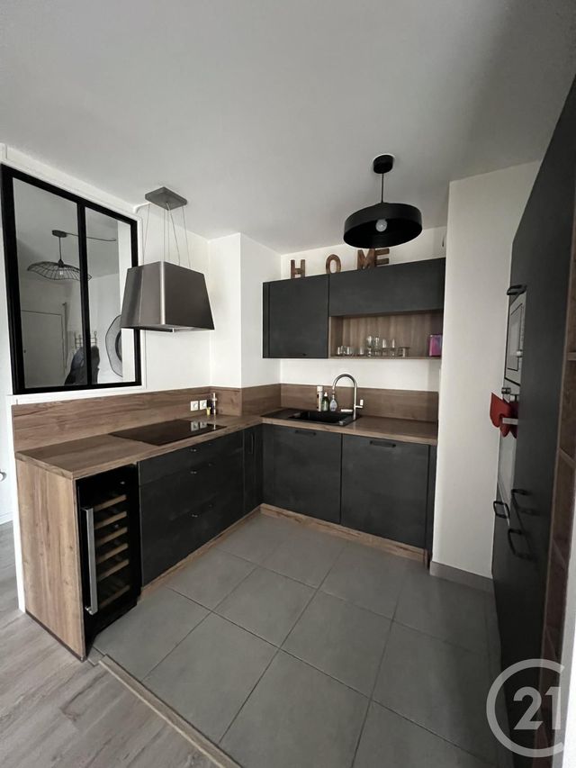 Appartement F3 &agrave; louer - 3 pi&egrave;ces - 62,78 m2 - Chelles - 77 - ILE-DE-FRANCE