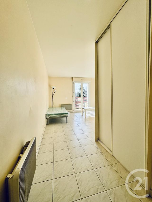 Appartement Studio &agrave; vendre - 1 pi&egrave;ce - 25 m2 - Livry Gargan - 93 - ILE-DE-FRANCE