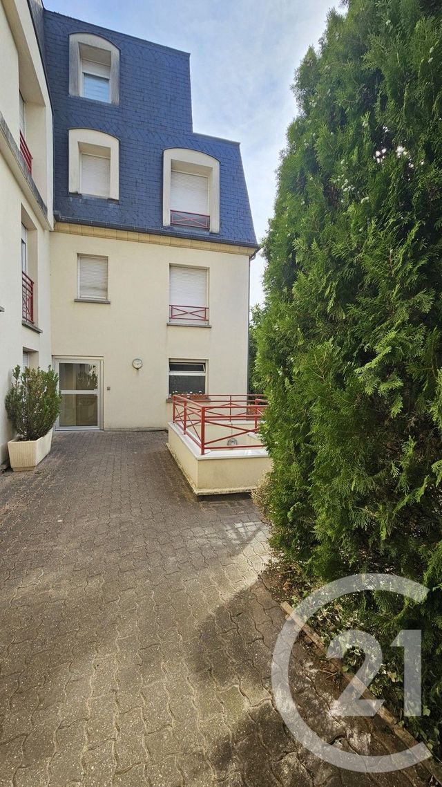 Appartement Studio &agrave; vendre - 1 pi&egrave;ce - 25 m2 - Livry Gargan - 93 - ILE-DE-FRANCE