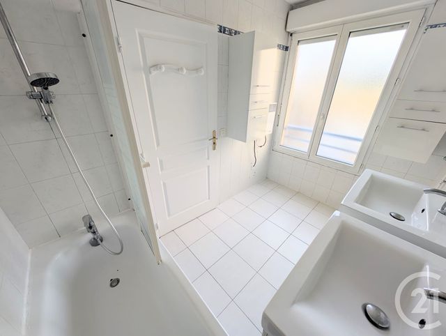 Appartement &agrave; vendre - 2 pi&egrave;ces - 52 m2 - Livry Gargan - 93 - ILE-DE-FRANCE