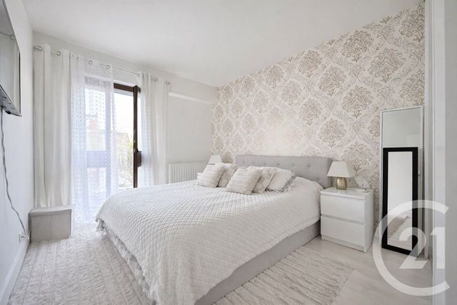 Appartement F3 &agrave; vendre - 3 pi&egrave;ces - 68,54 m2 - Livry Gargan - 93 - ILE-DE-FRANCE