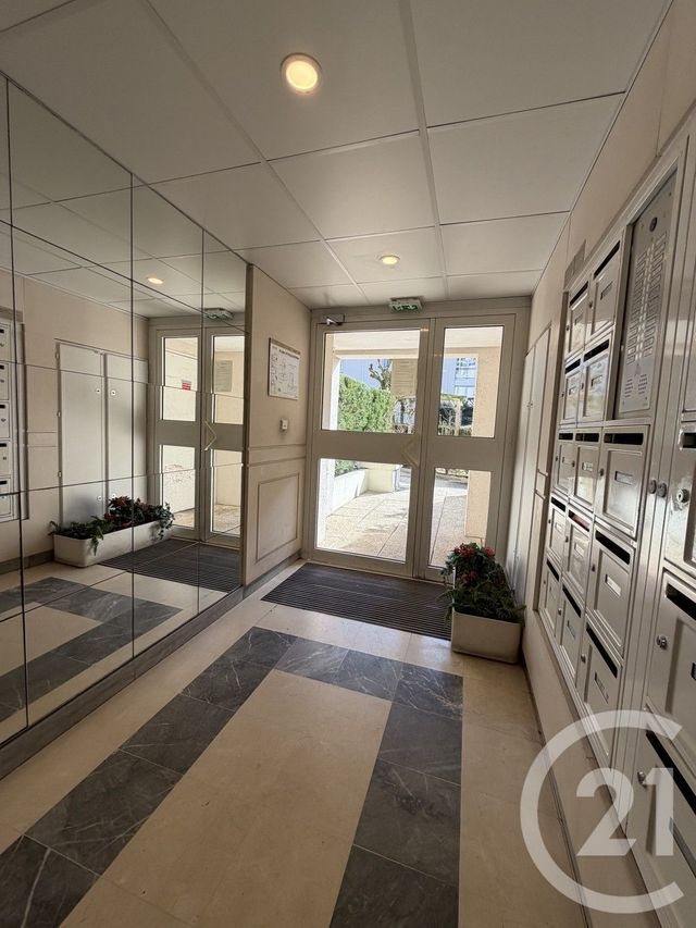 Appartement F2 &agrave; louer - 2 pi&egrave;ces - 44,87 m2 - Livry Gargan - 93 - ILE-DE-FRANCE