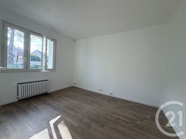 Appartement F2 &agrave; louer - 2 pi&egrave;ces - 37,61 m2 - Livry Gargan - 93 - ILE-DE-FRANCE