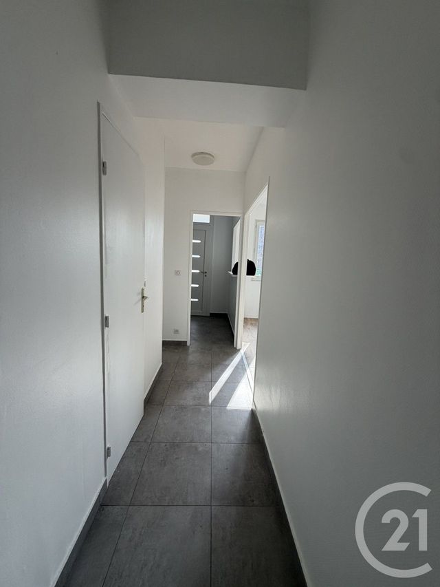 Appartement F2 &agrave; louer - 2 pi&egrave;ces - 37,61 m2 - Livry Gargan - 93 - ILE-DE-FRANCE