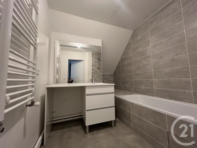 Appartement F4 &agrave; louer - 4 pi&egrave;ces - 74,63 m2 - Le Blanc Mesnil - 93 - ILE-DE-FRANCE