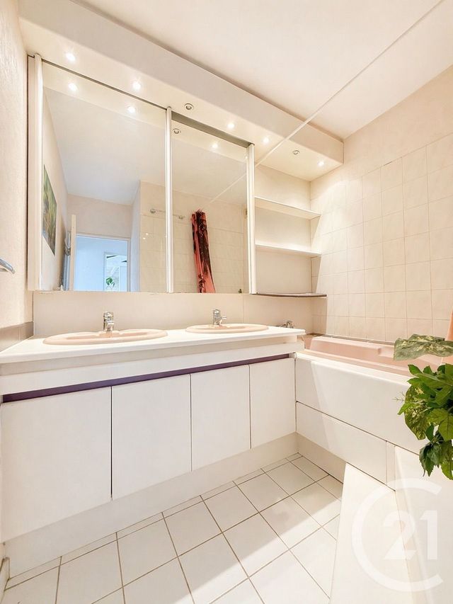 Appartement Duplex &agrave; vendre - 4 pi&egrave;ces - 80,22 m2 - Livry Gargan - 93 - ILE-DE-FRANCE