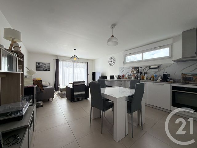 Appartement F3 &agrave; louer - 3 pi&egrave;ces - 67 m2 - Livry Gargan - 93 - ILE-DE-FRANCE