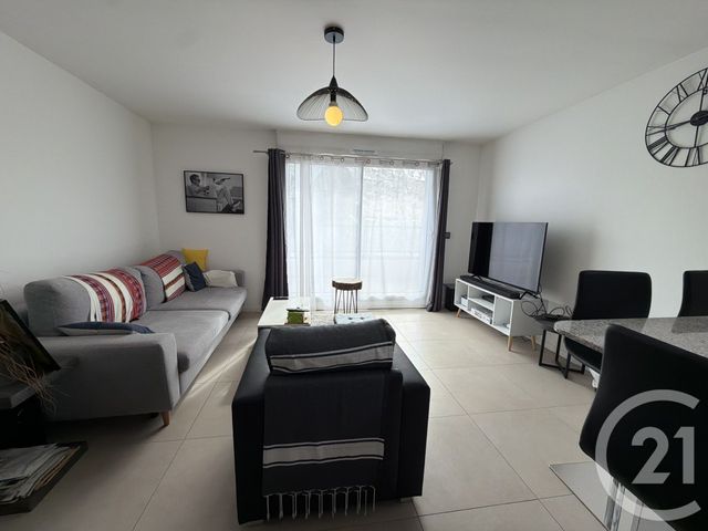 Appartement F3 &agrave; louer - 3 pi&egrave;ces - 67 m2 - Livry Gargan - 93 - ILE-DE-FRANCE