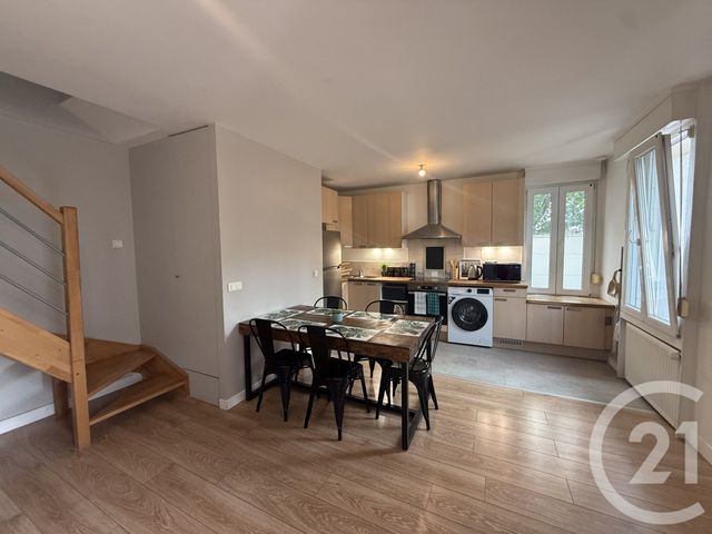 Maison &agrave; louer - 4 pi&egrave;ces - 75 m2 - Villeparisis - 77 - ILE-DE-FRANCE