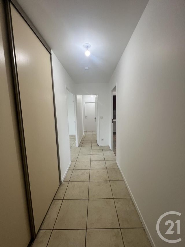 Appartement F3 &agrave; louer - 3 pi&egrave;ces - 71,65 m2 - Livry Gargan - 93 - ILE-DE-FRANCE