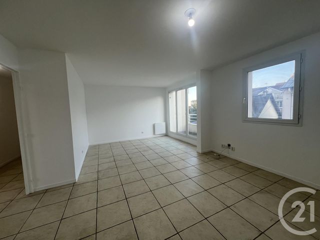 Appartement F3 &agrave; louer - 3 pi&egrave;ces - 71,65 m2 - Livry Gargan - 93 - ILE-DE-FRANCE