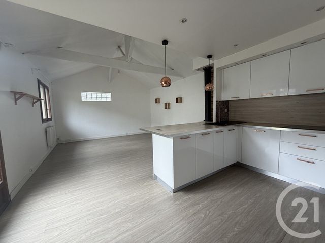 Maison &agrave; louer - 3 pi&egrave;ces - 58,02 m2 - Villeparisis - 77 - ILE-DE-FRANCE
