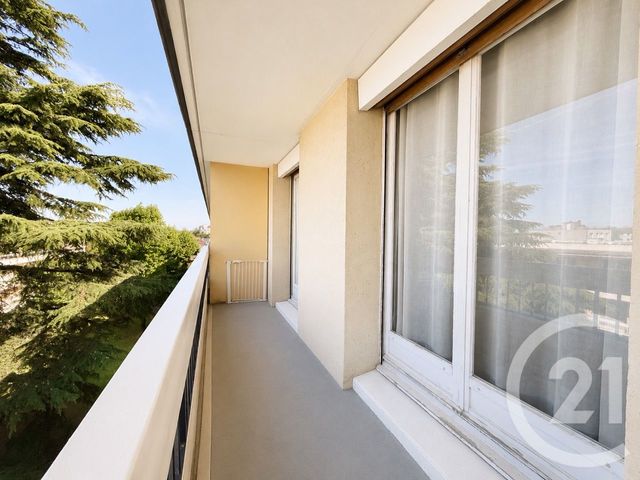 Appartement F4 &agrave; vendre - 4 pi&egrave;ces - 79,98 m2 - Livry Gargan - 93 - ILE-DE-FRANCE