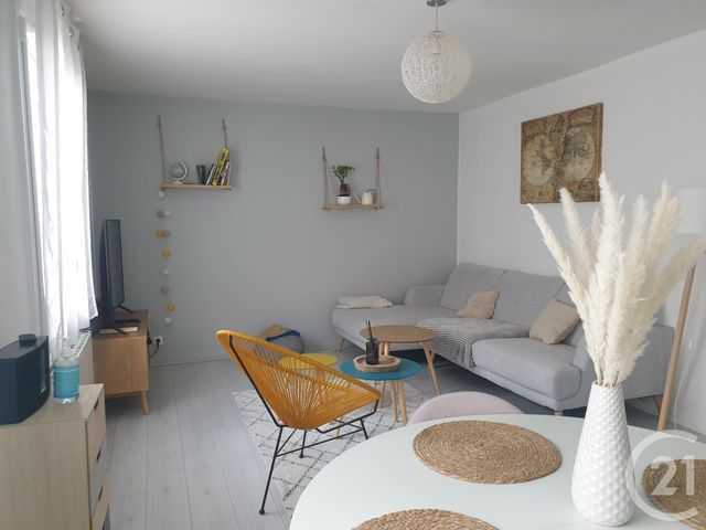 Appartement F3 &agrave; louer - 3 pi&egrave;ces - 67,83 m2 - Villeparisis - 77 - ILE-DE-FRANCE