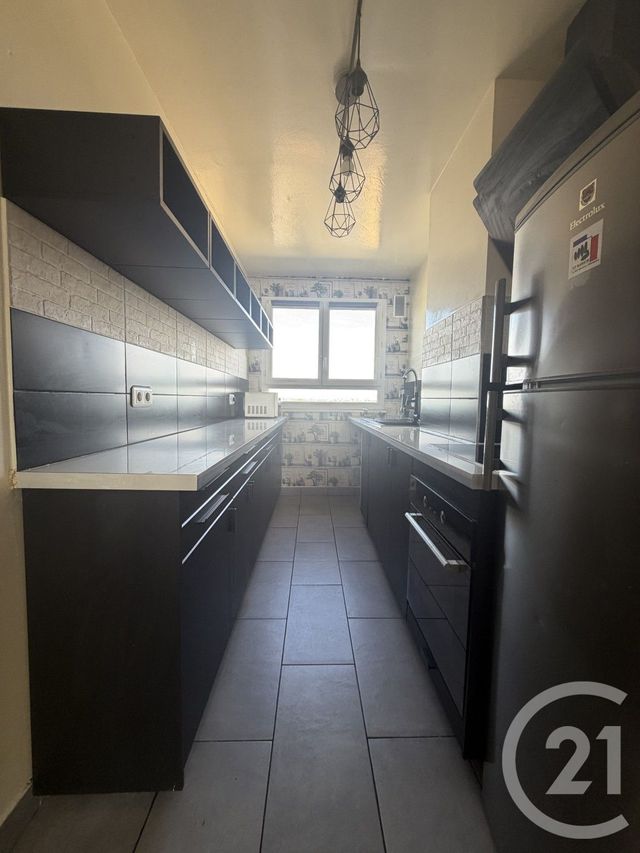 Appartement F3 &agrave; louer - 3 pi&egrave;ces - 62,20 m2 - Livry Gargan - 93 - ILE-DE-FRANCE