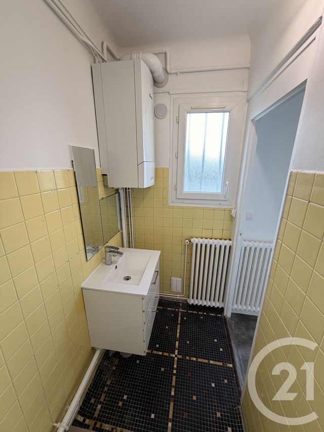 Appartement F2 &agrave; louer - 2 pi&egrave;ces - 35,70 m2 - Livry Gargan - 93 - ILE-DE-FRANCE