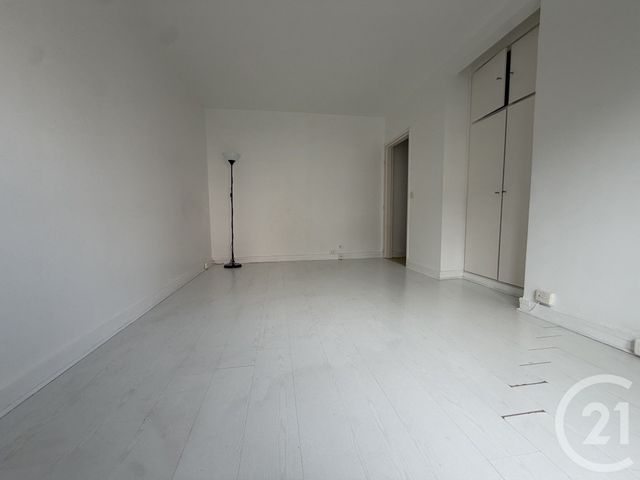 Appartement F1 &agrave; louer - 1 pi&egrave;ce - 30 m2 - Livry Gargan - 93 - ILE-DE-FRANCE