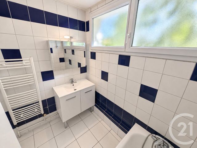 Appartement &agrave; vendre - 2 pi&egrave;ces - 54,21 m2 - Livry Gargan - 93 - ILE-DE-FRANCE