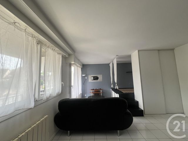 Appartement F1 &agrave; louer - 1 pi&egrave;ce - 34 m2 - Coubron - 93 - ILE-DE-FRANCE