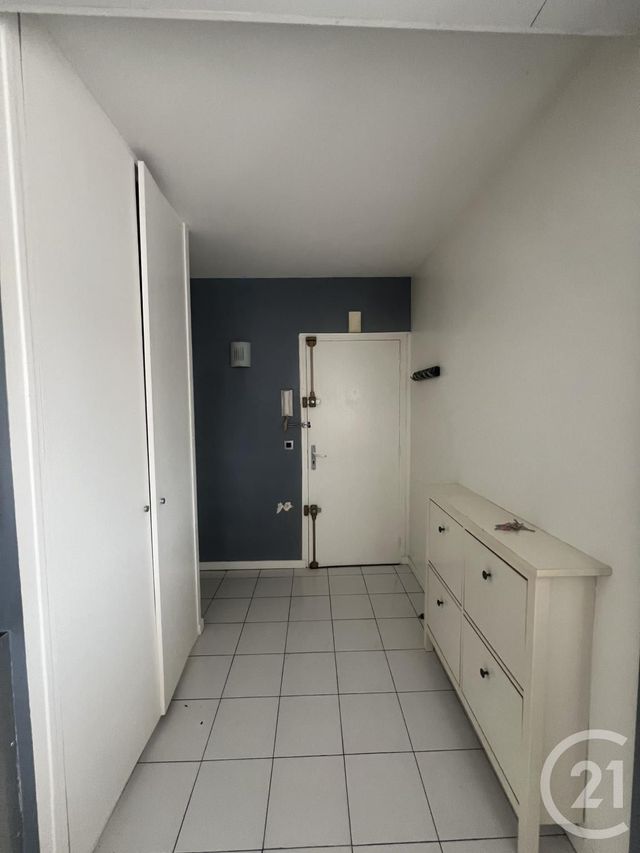 Appartement F1 &agrave; louer - 1 pi&egrave;ce - 34 m2 - Coubron - 93 - ILE-DE-FRANCE