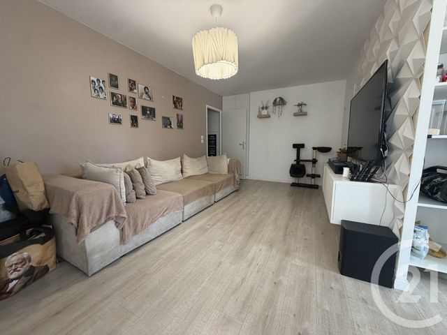 Appartement F4 &agrave; louer - 4 pi&egrave;ces - 81,90 m2 - Montfermeil - 93 - ILE-DE-FRANCE