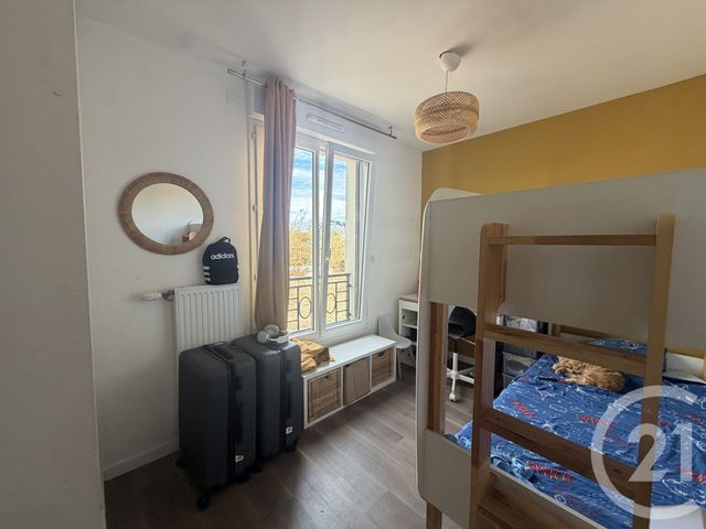 Appartement F4 &agrave; louer - 4 pi&egrave;ces - 81,90 m2 - Montfermeil - 93 - ILE-DE-FRANCE