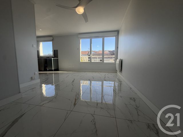 Appartement F1 &agrave; louer - 1 pi&egrave;ce - 29,21 m2 - Livry Gargan - 93 - ILE-DE-FRANCE