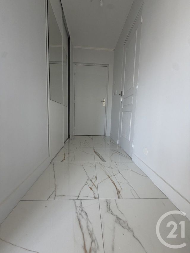 Appartement F1 &agrave; louer - 1 pi&egrave;ce - 29,21 m2 - Livry Gargan - 93 - ILE-DE-FRANCE