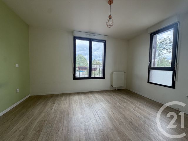 Maison &agrave; louer - 3 pi&egrave;ces - 71,87 m2 - La Courneuve - 93 - ILE-DE-FRANCE