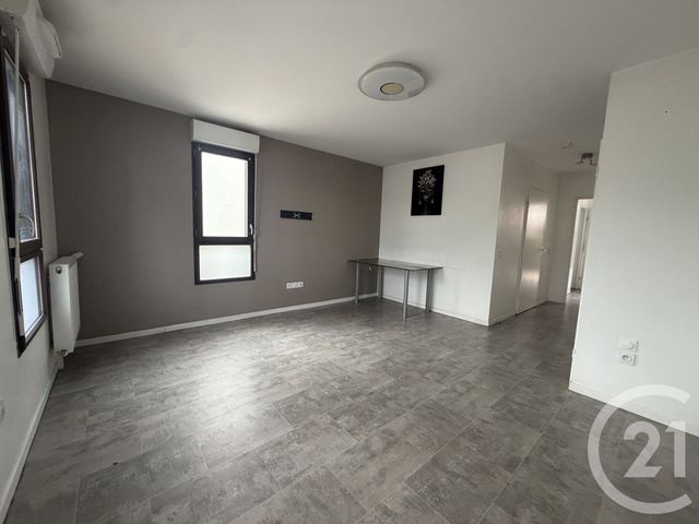 Maison &agrave; louer - 3 pi&egrave;ces - 71,87 m2 - La Courneuve - 93 - ILE-DE-FRANCE