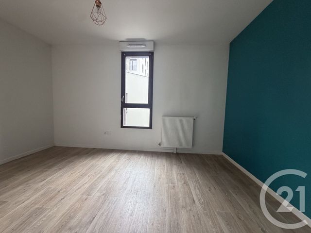 Maison &agrave; louer - 3 pi&egrave;ces - 71,87 m2 - La Courneuve - 93 - ILE-DE-FRANCE