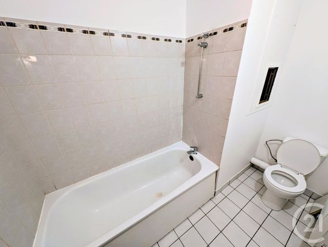 Appartement F1 &agrave; louer - 1 pi&egrave;ce - 29,58 m2 - Livry Gargan - 93 - ILE-DE-FRANCE
