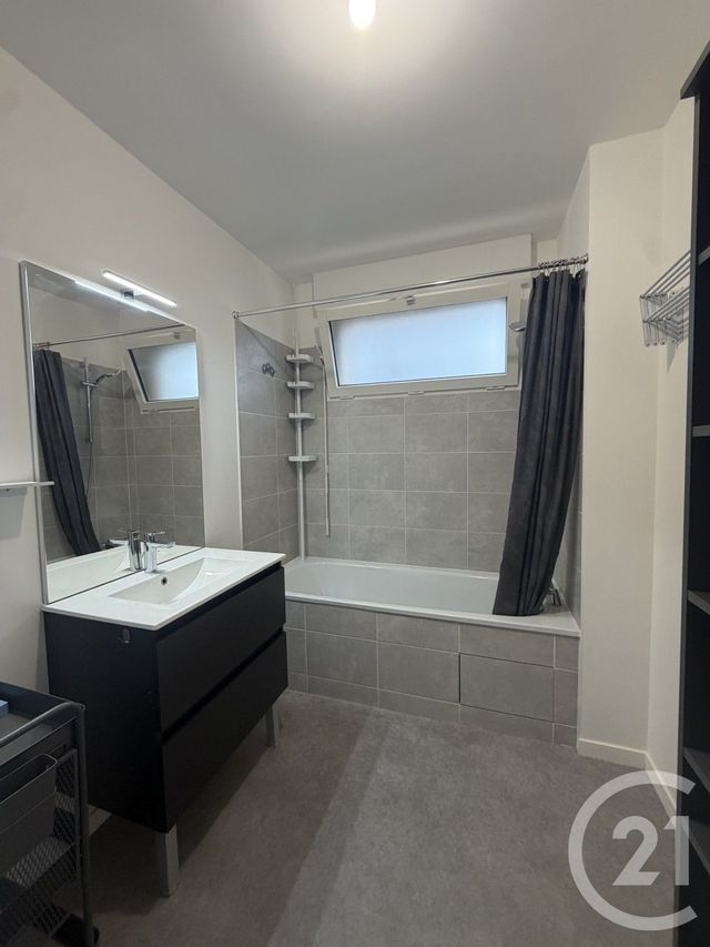 Appartement F3 &agrave; louer - 3 pi&egrave;ces - 66,73 m2 - Clichy Sous Bois - 93 - ILE-DE-FRANCE