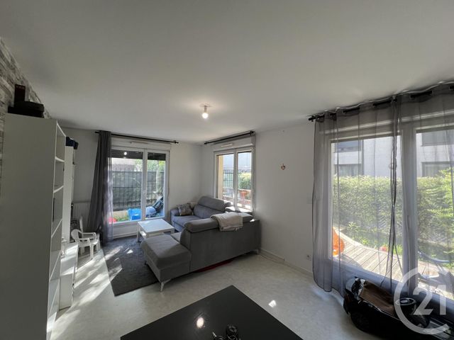 Appartement F3 &agrave; louer - 3 pi&egrave;ces - 61,41 m2 - Montfermeil - 93 - ILE-DE-FRANCE