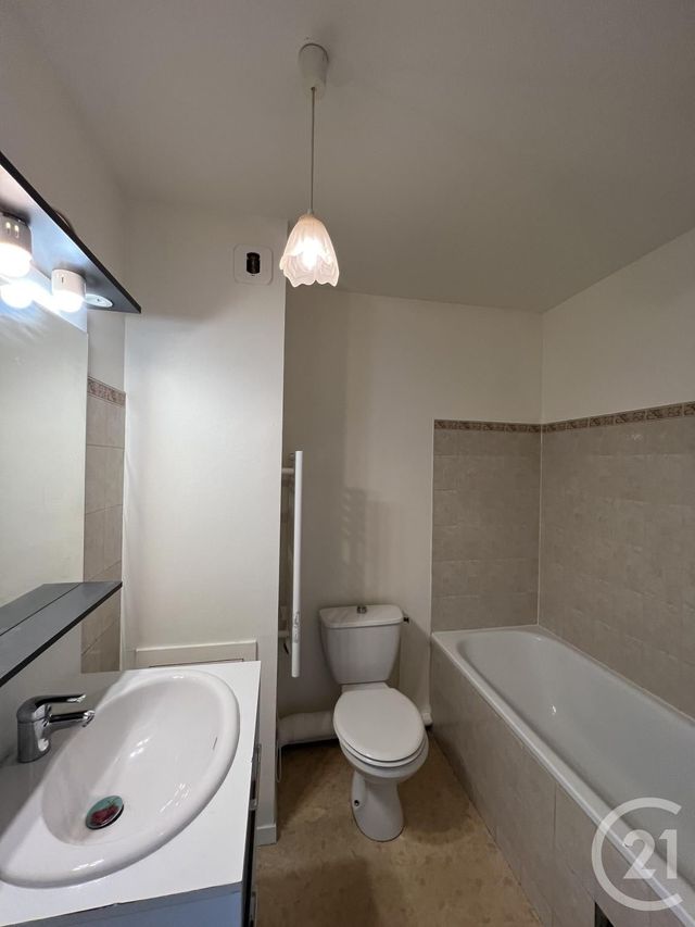 Appartement F2 &agrave; louer - 2 pi&egrave;ces - 46,67 m2 - Livry Gargan - 93 - ILE-DE-FRANCE
