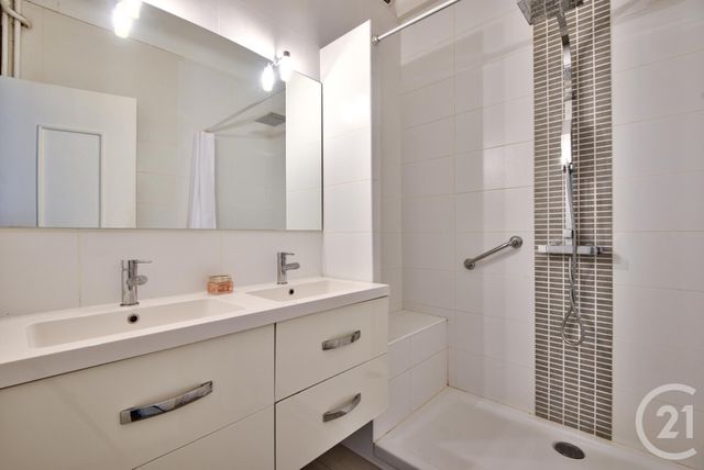 Appartement F3 à vendre - 3 pièces - 65,49 m2 - Nice - 06 - PROVENCE-ALPES-COTE-D-AZUR